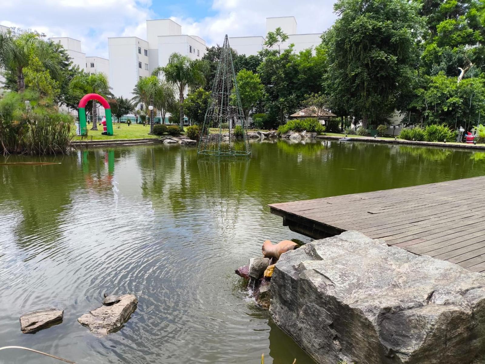 Apto Em Condominio Clube Frente Pro Bosque E Lago No Terminal Do Pinherinho Proximo Ao Centro - Garagem Para 2 Veiculos Curitiba Exterior foto